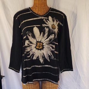 Jess & Jane Black Floral Top Size 1X